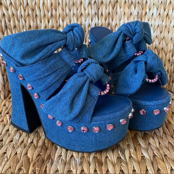 New Sugar Thrillz x Dolls Kill Strike a Pose Denim Platform Heels - Picture 2 of 9